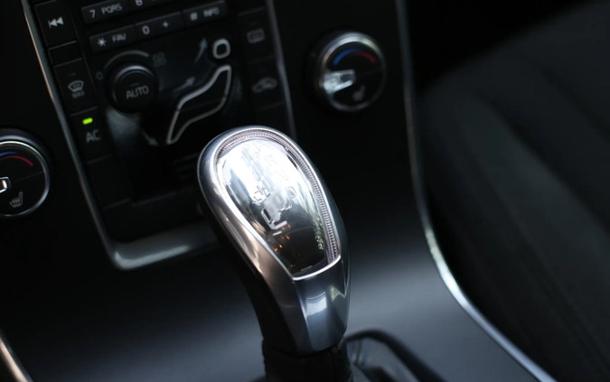 Volvo V60 cena 44900 przebieg: 78000, rok produkcji 2012 z Wrocław małe 121